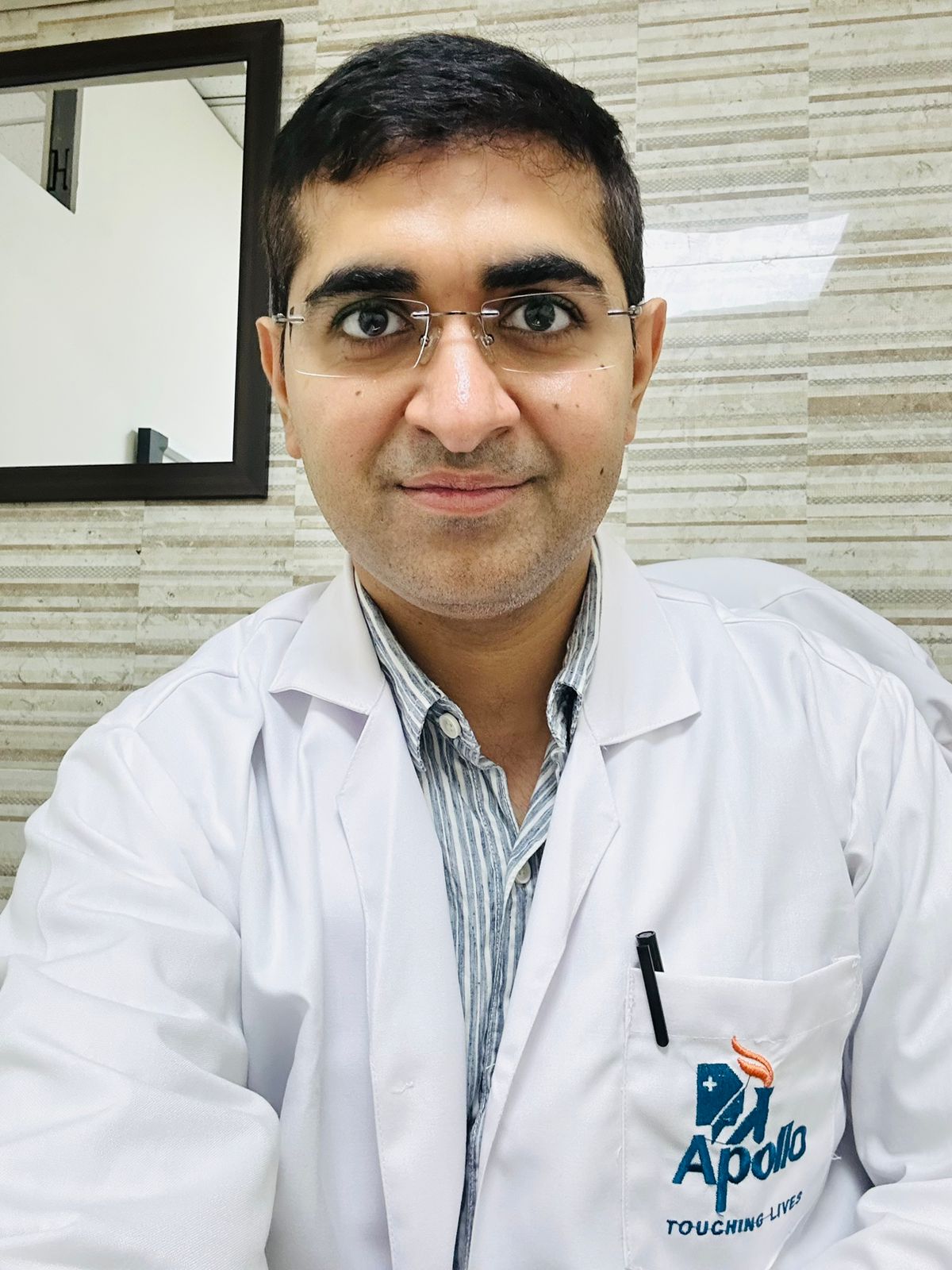 Dr. Manish Chabra  Profile Image